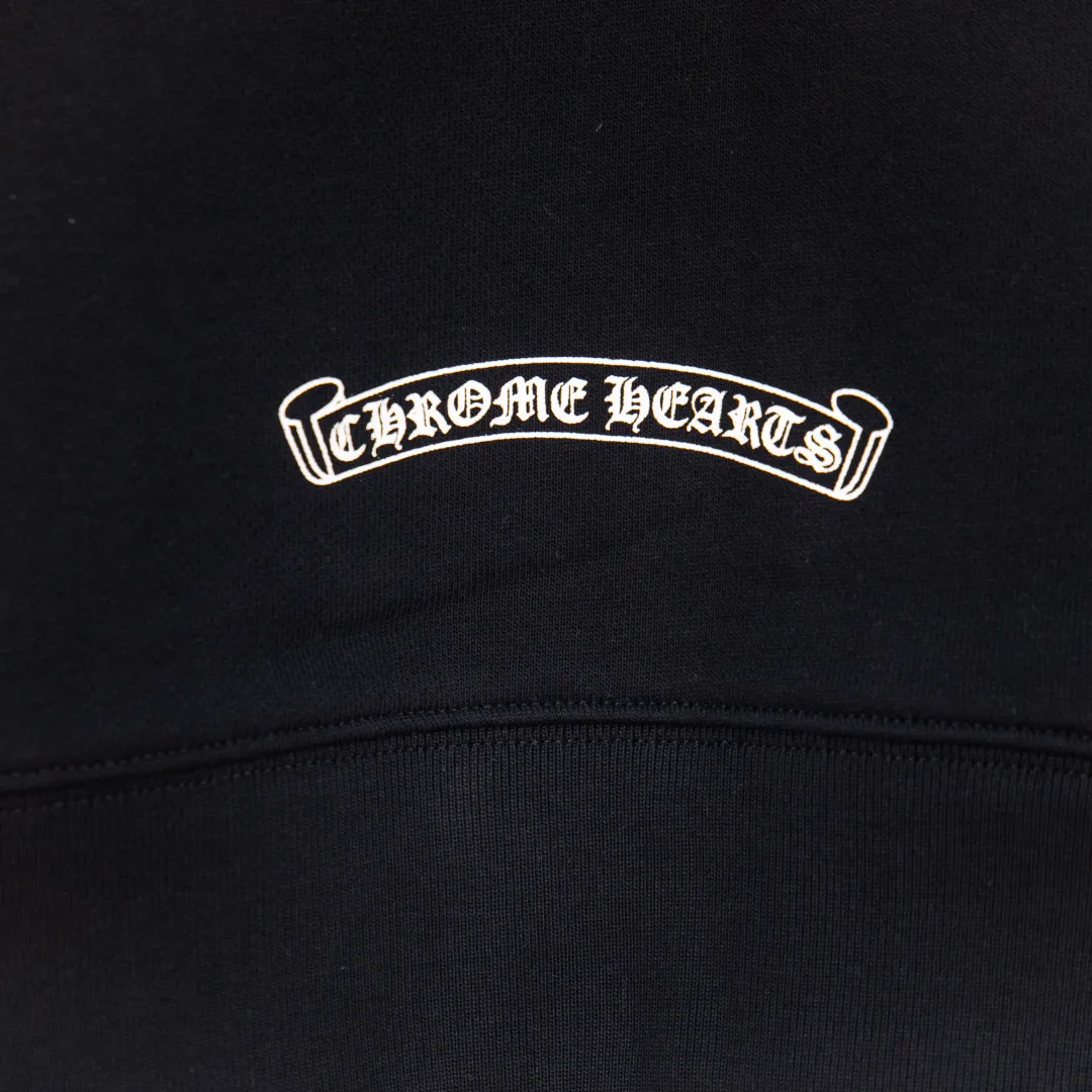 P280 zp version [exclusive supply] Chrome Hearts/Chrome Hearts 2025Fw new autumn and winter 420g pullover round neck long-sleeved sweatshirt CH back hodgepodge horseshoe Sanskrit cross offset letter logo embossing process same style for men and women brand classic pure cotton fabric official synchronization high version high quality fashion personality versatile trend pure original quality original fabric hangtag collar label washed wheat three complete labels Color: black white Size: XS S M L Number: YK10713